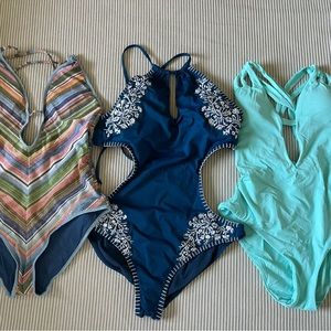 7 piece Medium swim bundle